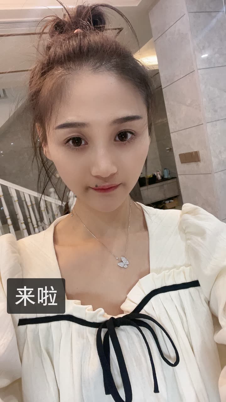 疯疯淼淼(日常美食)的快手直播